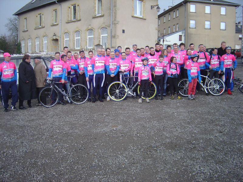 gal/Saison_2006/equipes_coureurs_2006/Copie de Coureurs 2006 002.jpg